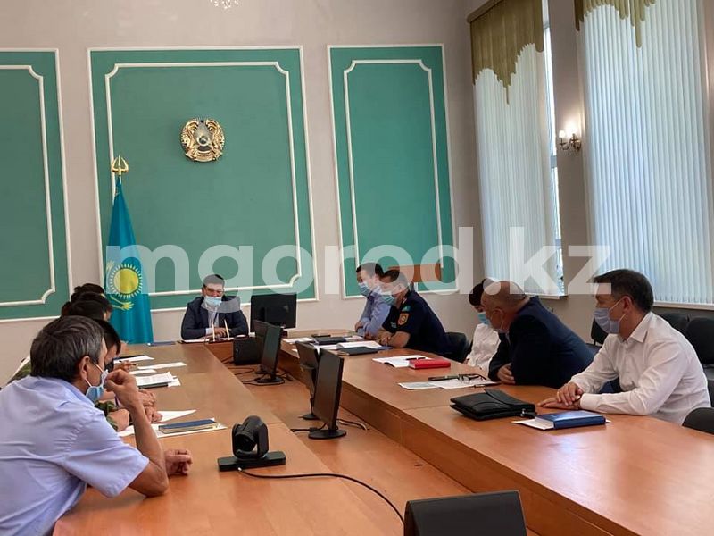 Готовность сил и средств к отопительному сезону обсудили на заседании КЧС в Бурлинском районе