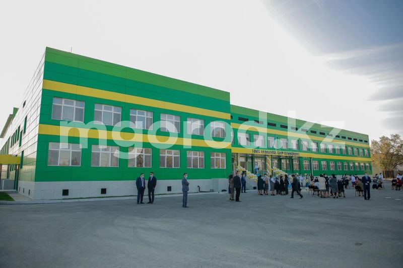 В Атырау открылась новая школа на 300 мест