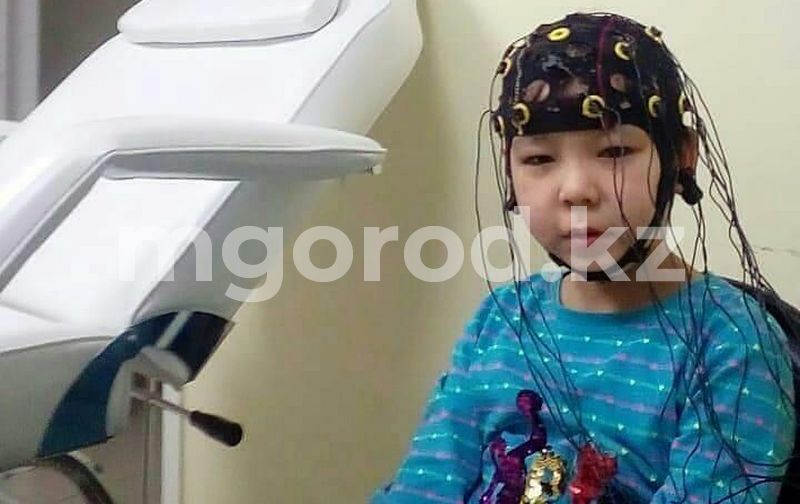 Казахстанцы за несколько часов собрали необходимую сумму для лечения больной девочки из Уральска