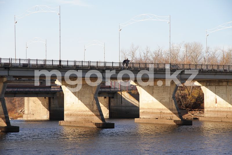 Жительница ЗКО спрыгнула с моста в реку