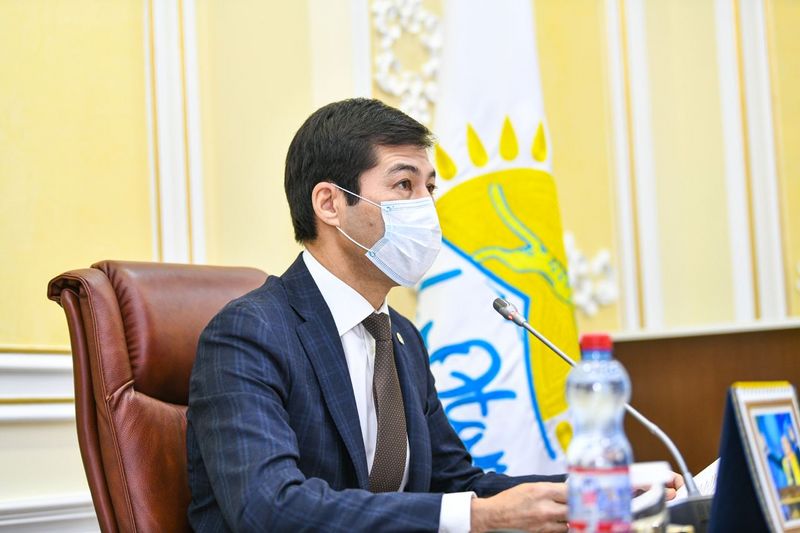 Гали Искалиев поздравил западноказахстанцев с Днем независимости