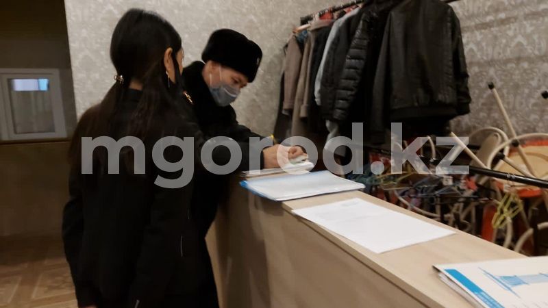 В трех ресторанах Атырау проводили свадьбы и юбилеи