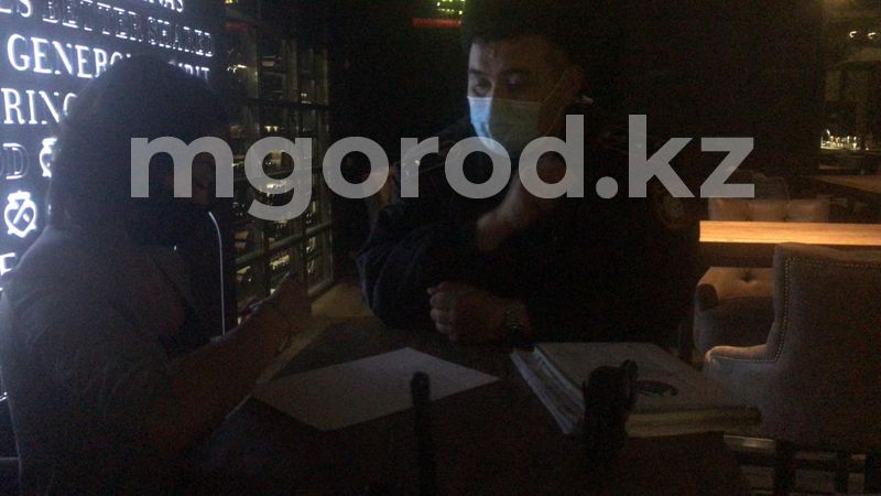 Администрация караоке-клуба в Атырау в пятый раз нарушила карантин