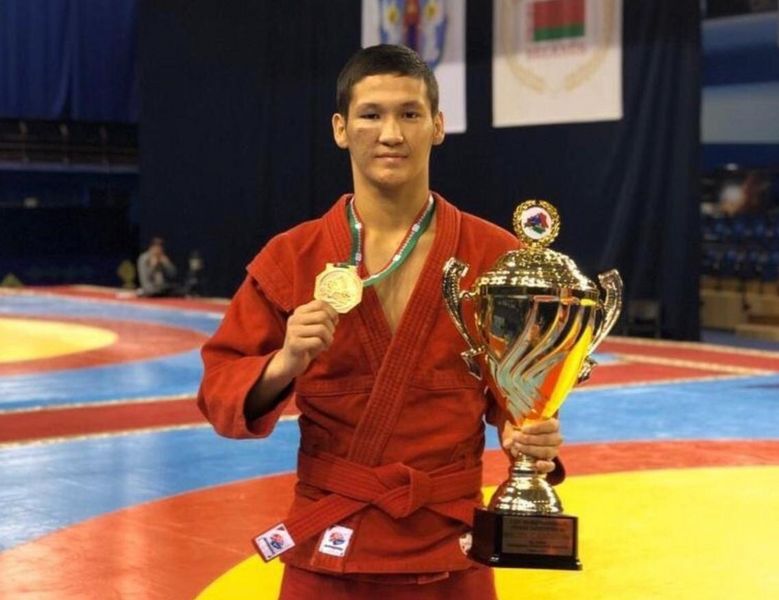 Борец из Атырау завоевал серебро на чемпионате мира