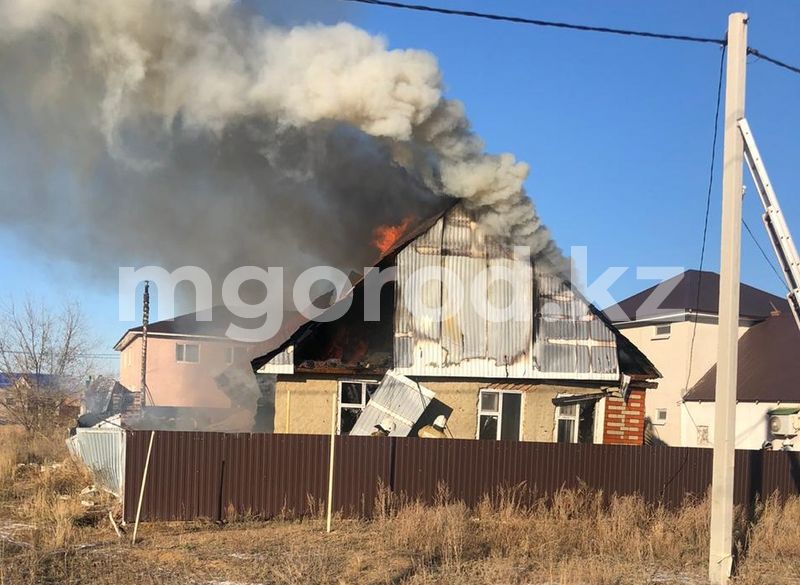 Жительница Уральска пострадала при взрыве в частном доме
