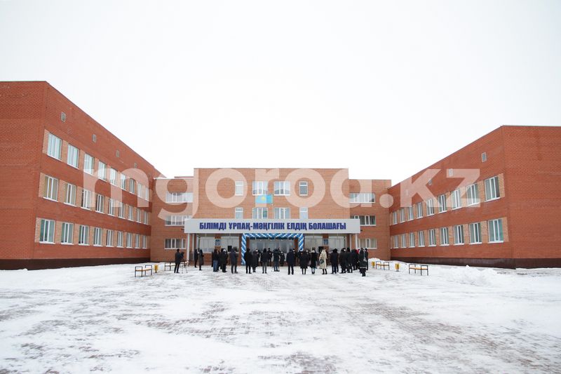 Школа на 900 мест открылась в Уральске