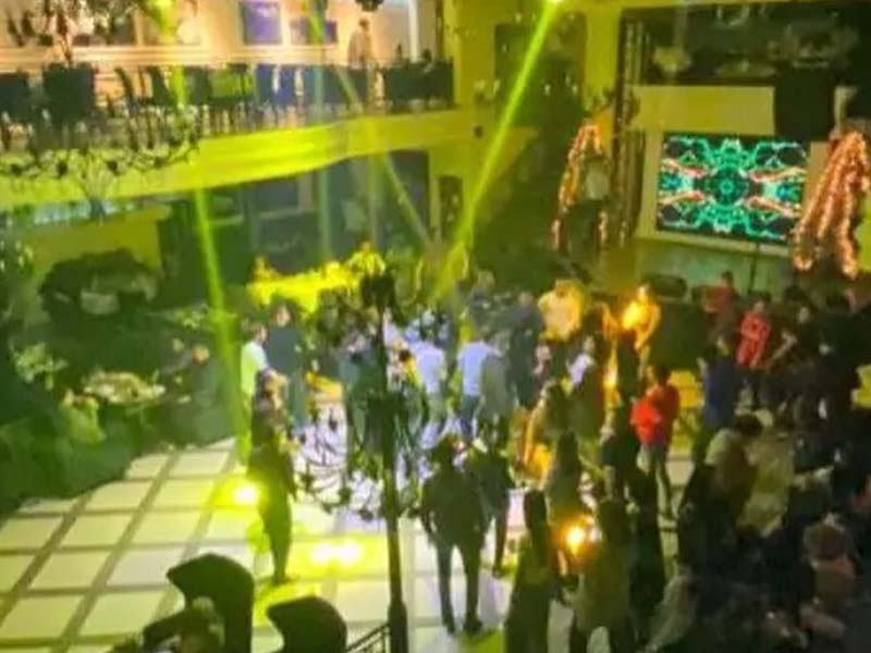 В двух ночных клубах Уральска проводились дискотеки (видео)