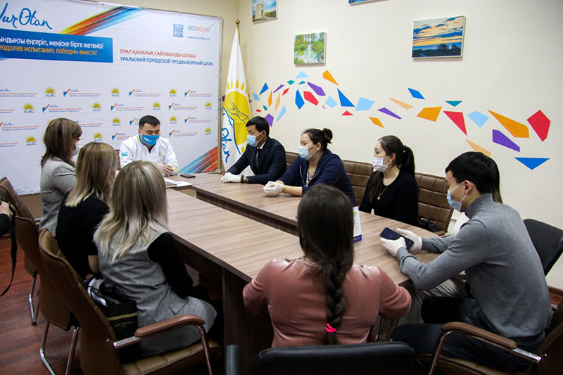 В Уральске торжественно приняли новых членов партии Nur Otan