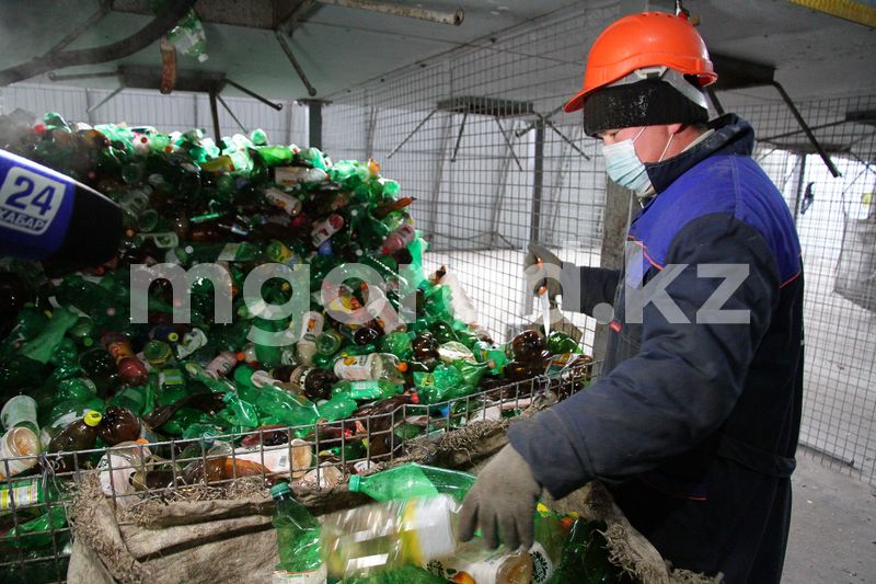 Уральцы не хотят работать на полигоне ТБО за 100 тысяч тенге