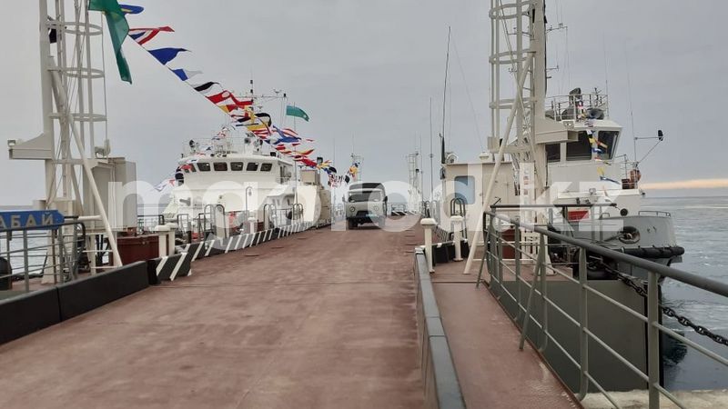 Пункт маневренного базирования, построенный на уральском заводе «Зенит», прибыл в морской порт «Құрық»