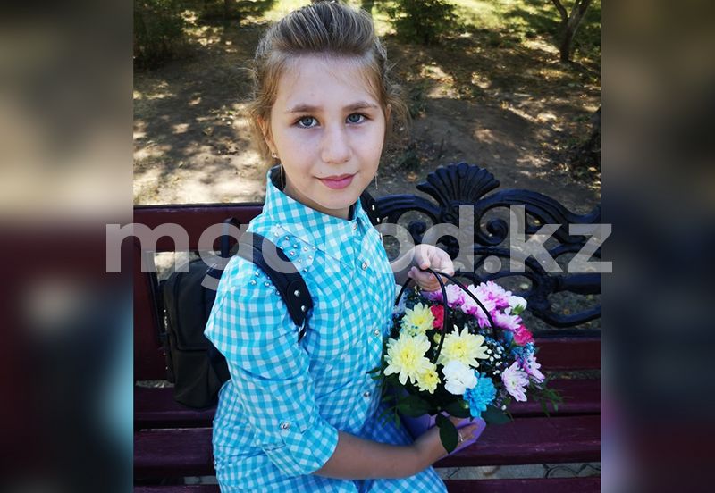 Взрослые не обращали на нее внимания: 9-летняя девочка с друзьями спасла собаку от гибели в Уральске