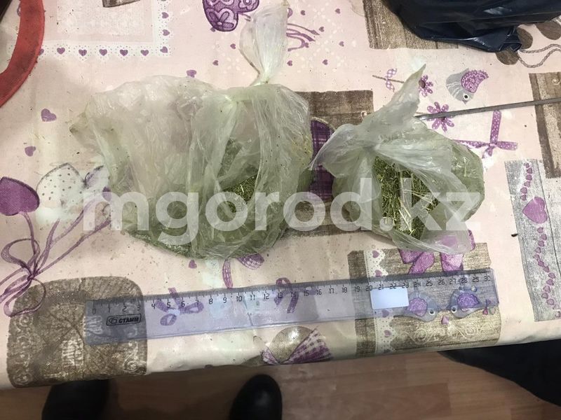 Более килограмма марихуаны хранил дома житель Уральска