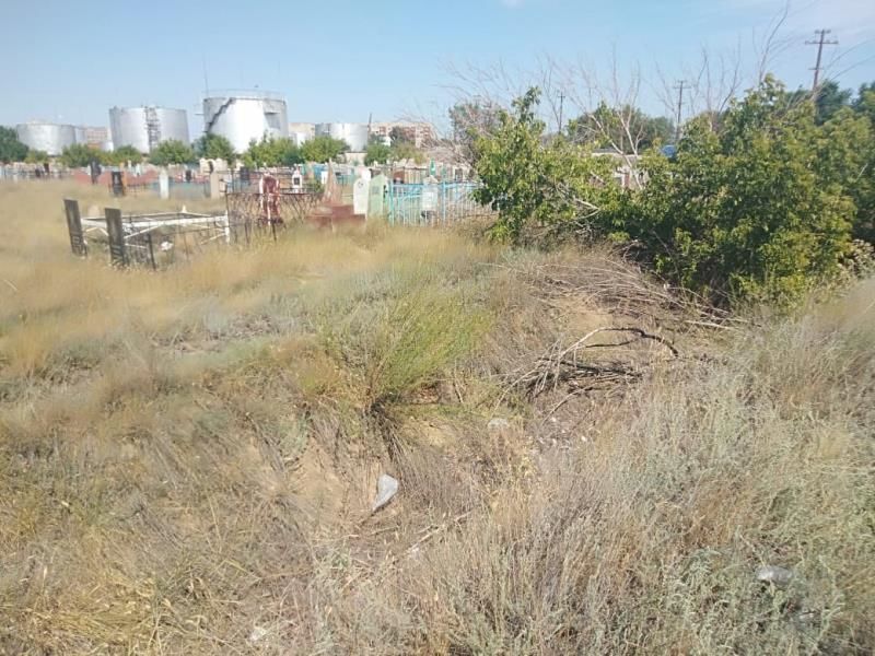 В Уральске на торги выставили старое кладбище