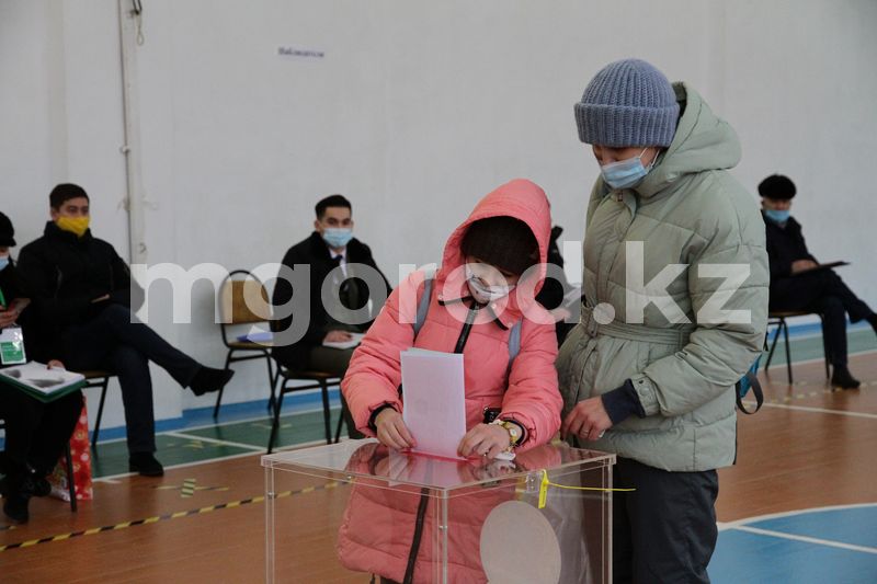 Явка избирателей в ЗКО составила 47,5%