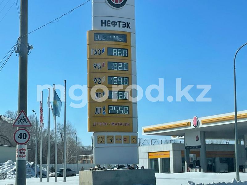 В Уральске подорожал бензин