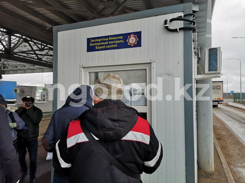 Товары на миллиард тенге по поддельным документам не дали вывезти из ЗКО