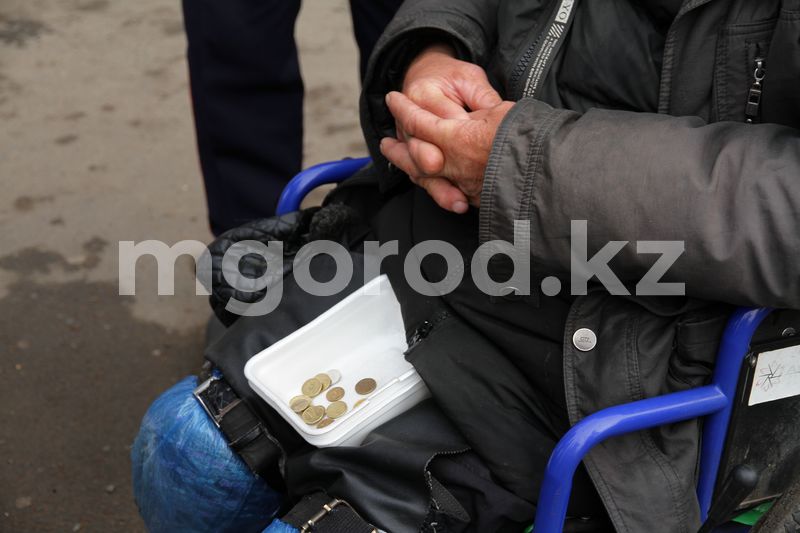 В Атырау попрошаек привлекают к ответственности