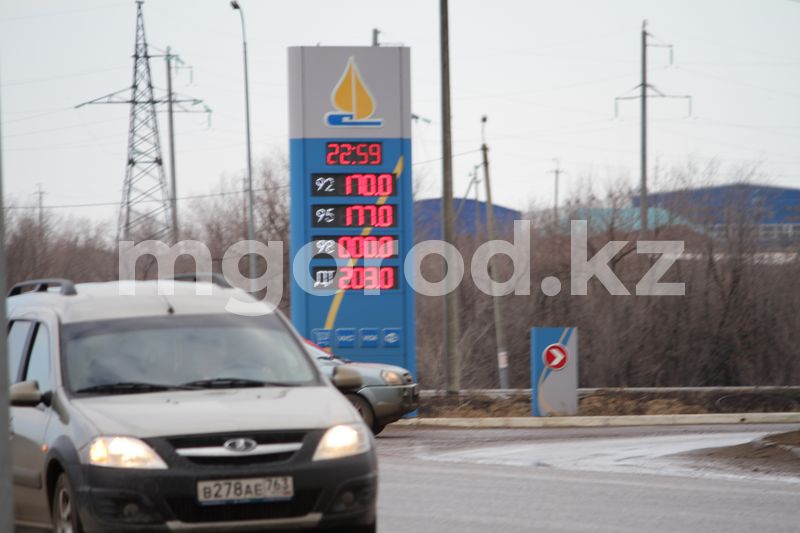 Бензина осталось на два дня — замдиректора сети АЗС «Беркут» в Уральске