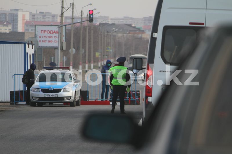 В ЗКО распространяется информация о местах расположения блокпостов