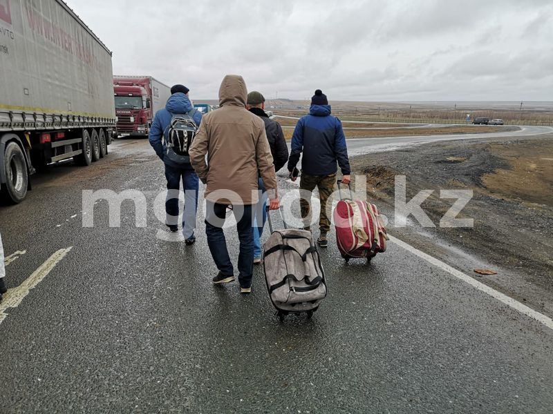 Ограничение на выезд за рубеж: в МВД ответили на рассылку