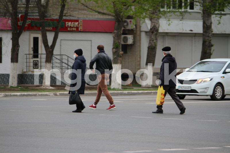 Жителям ЗКО ограничили передвижение не только на авто, но и пешком