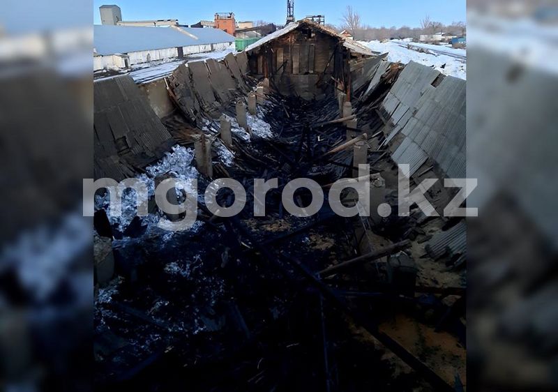 360 квадратных метров склада сгорело из-за сварочных работ в районе ЗКО