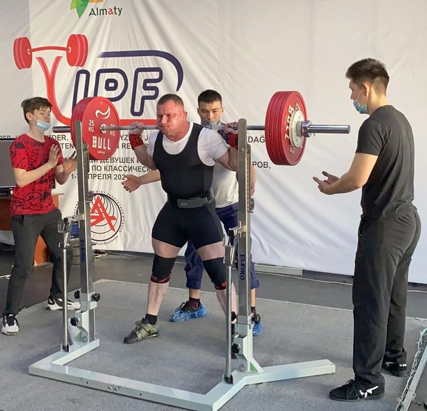 Четыре золотых медали завоевала сборная ЗКО на чемпионате Казахстана по пауэрлифтингу