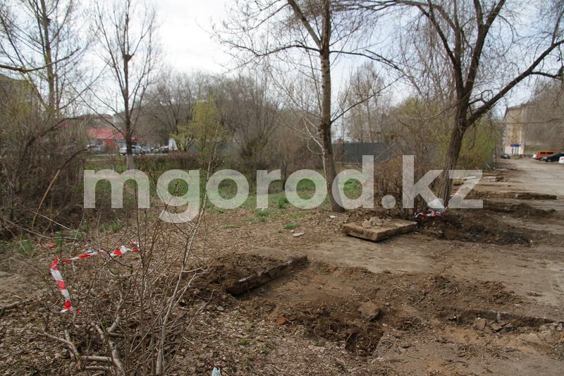 Двое жителей Атырау оказались погребёнными заживо