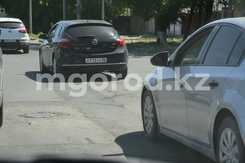Две улицы в Алматы частично станут односторонними
