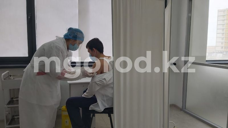 Шесть миллионов тенге разыграют среди вакцинированных в Атырау