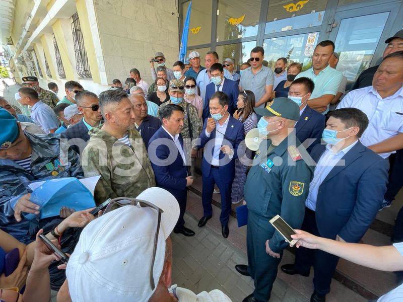 В ЗКО присвоения статуса участников боевых действий потребовали служившие на таджикско-афганской границе и в Нагорном Карабахе (фото)