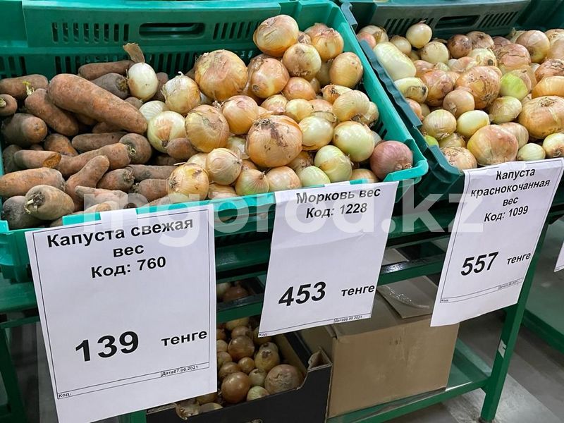 Морковь по 450, картофель - 330 тенге: в Уральске цены на овощи повысились в несколько раз