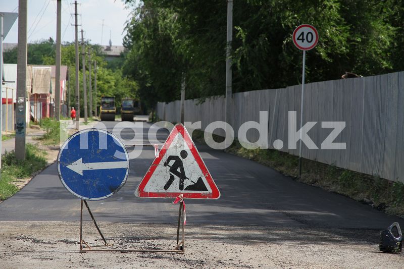 Дорожные знаки и мусорные баки воруют казахстанцы
