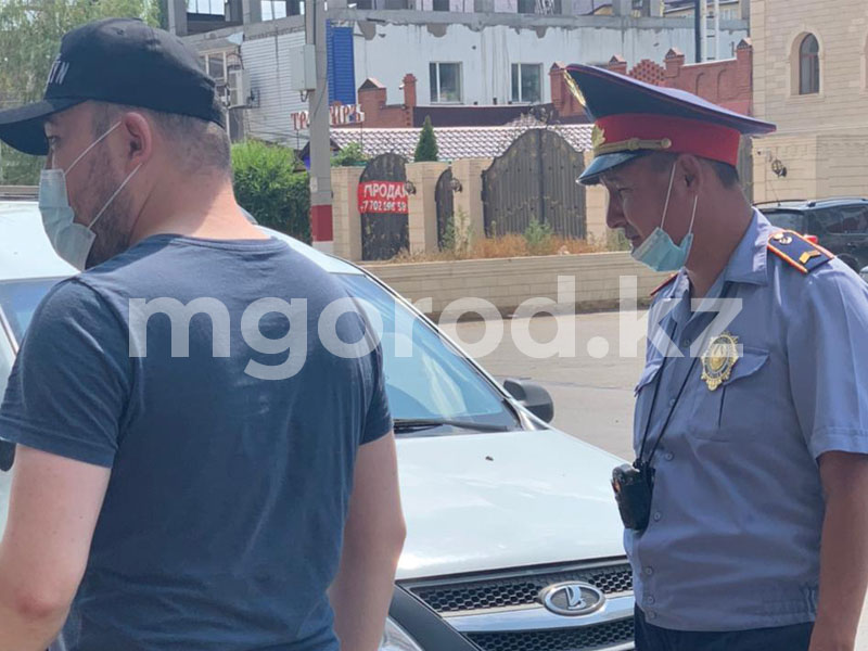 Мужчина распылил перцовый баллончик в лицо водителю и пассажирам маршрутки