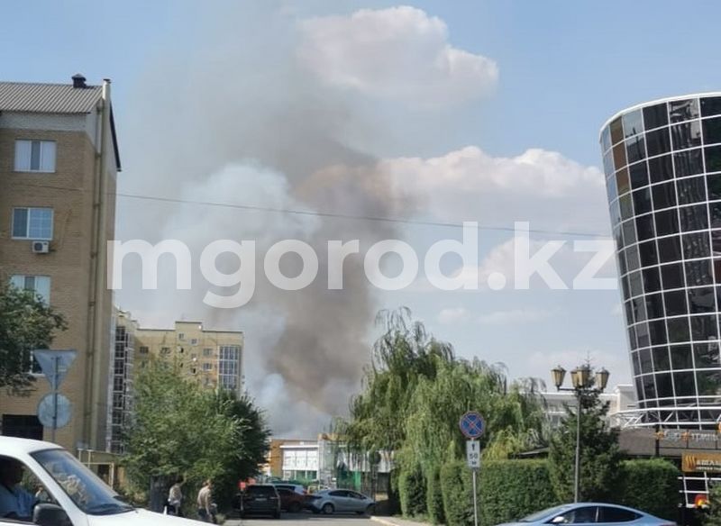 Клубы дыма в разных частях города напугали уральцев