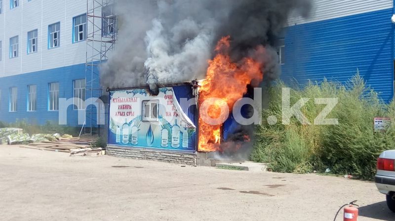 Клубы чёрного дыма напугали уральцев