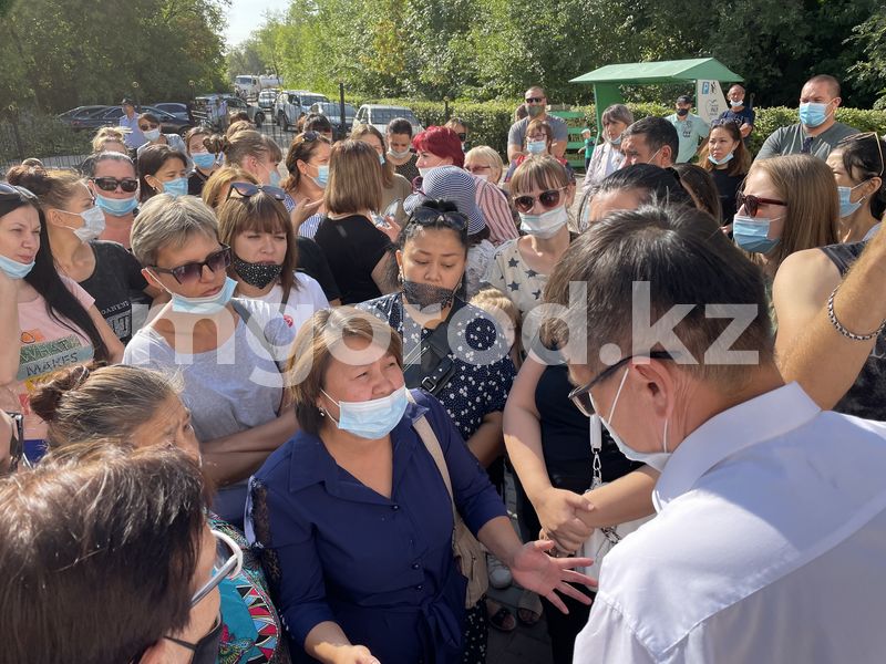 Аким Уральска заявил родителям, что в саншколе никогда не учились больные туберкулезом дети