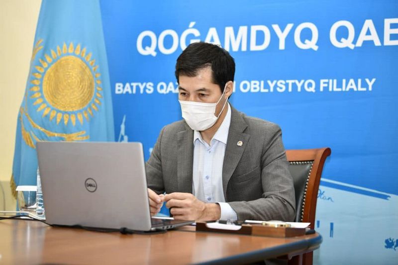 Аким ЗКО провел прием граждан в режиме онлайн