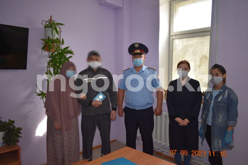 В Уральске осуждённый заключил брак с возлюбленной в колонии строгого режима