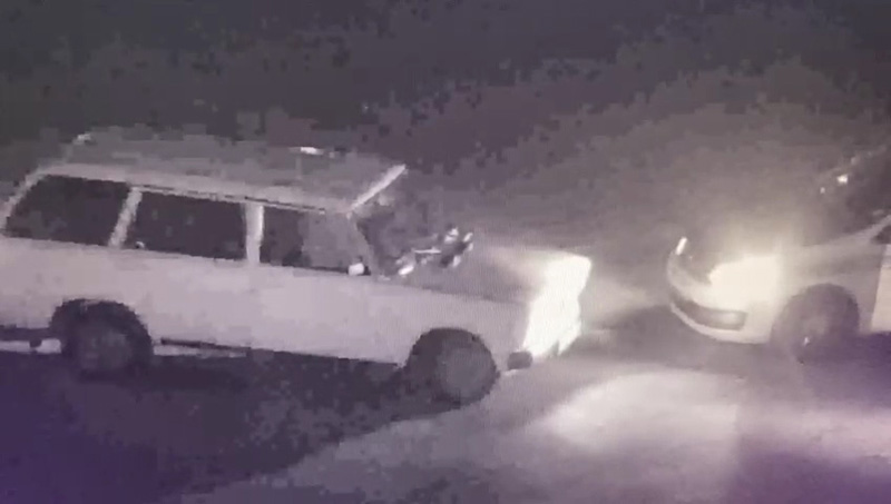 Дрифтующий ВАЗ близ акимата попал на видео в Атырау