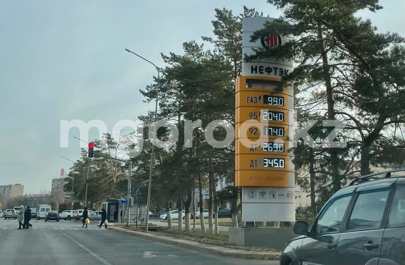 Цены растут как на дрожжах: в ЗКО вновь подорожало топливо