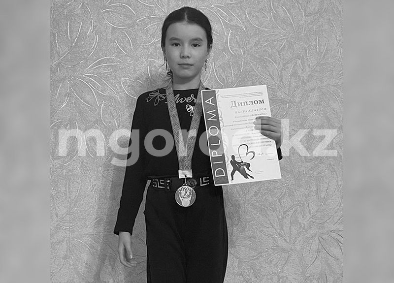 Читала стихи, хорошо танцевала: родственники рассказали о погибшей школьнице в Уральске