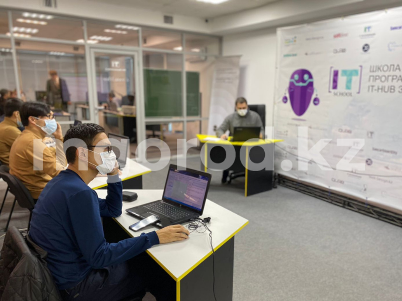 Школа программирования IT HUB ЗКО открылась в Уральске