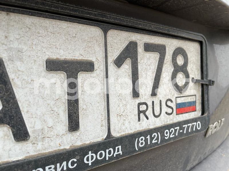 Владельцы авто с российскими номерами вышли к отделу полиции в Уральске