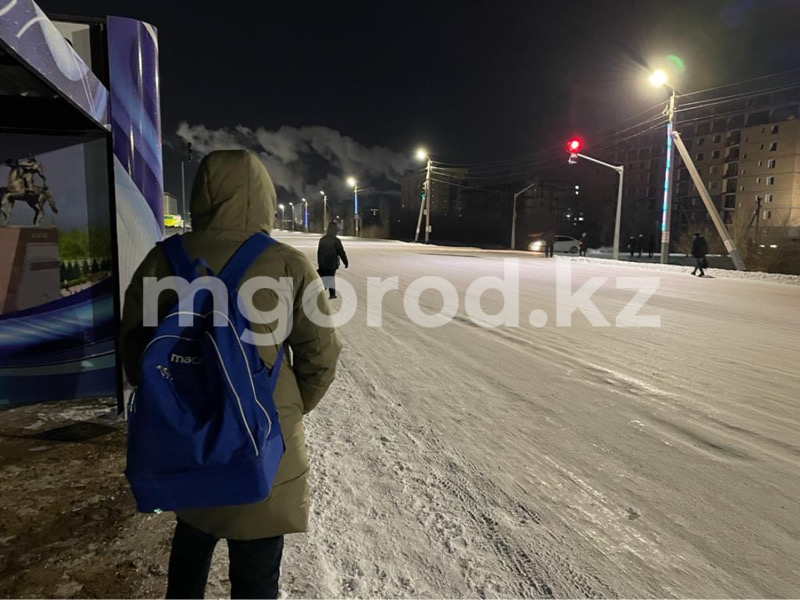 В ЗКО из-за сильного мороза отменили занятия для младшеклассников в школах