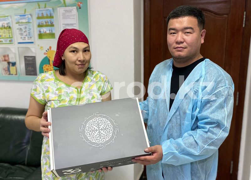 84 новорождённым подарили baby-боксы в Атырауской области