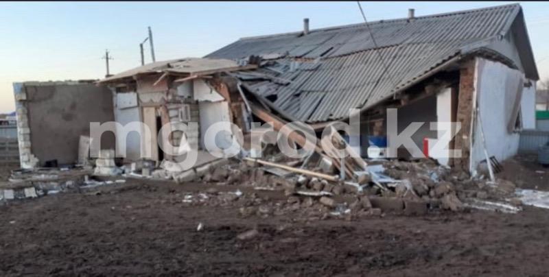 Хлопок газовоздушной смеси произошёл в доме ЗКО. Пострадали два человека