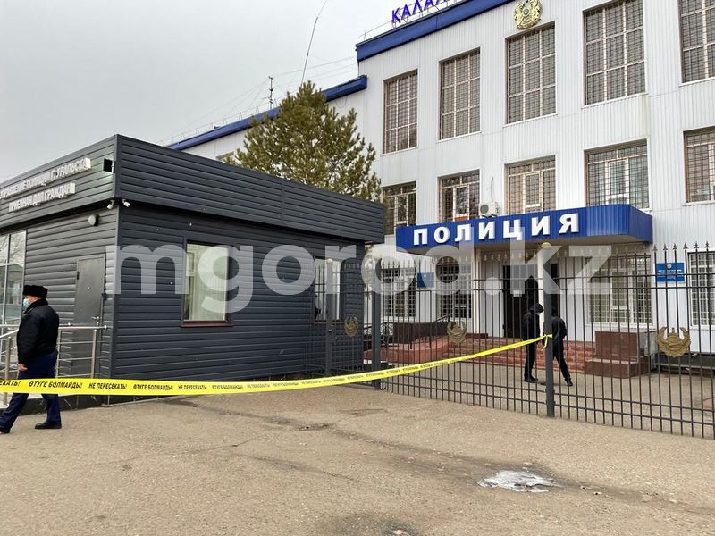 Полицейский застрелился из табельного оружия в Уральске
