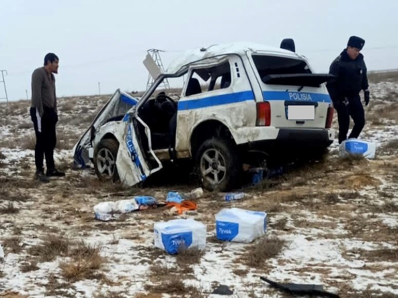 Полицейская машина попала в ДТП в Атырауской области