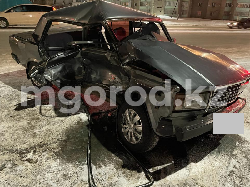 Пассажиры авто пострадали в результате ДТП в Уральске